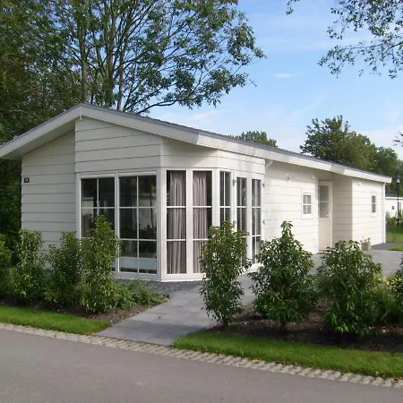 Europarcs Spaarnwoude Chalet *