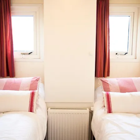 Europarcs Spaarnwoude Chalet *