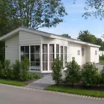 Europarcs Spaarnwoude Chalet *